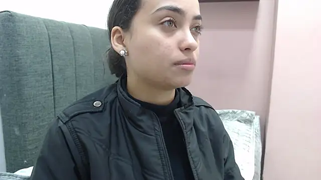 kate stam online show from 09-18-25, 01:24