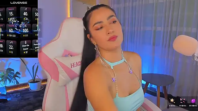 Snapshot of Violetta_kim1 chatting on 01-28-25, 01:18 Violetta kim1 online show from 01-28-25, 01:18