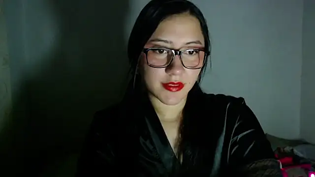 Snapshot of LuciaTomson chatting on 07-08-26, 04:06 LuciaTomson online show from 07-08-26, 04:06
