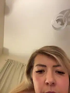 xxcurvyjessiexx online show from 11-06-25, 08:32