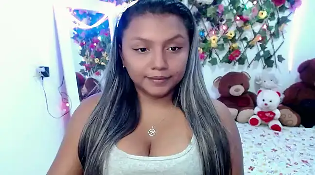 Snapshot of sexysusan4you chatting on 01-19-25, 05:49 sexysusan4you online show from 01-19-25, 05:49