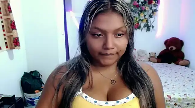 Snapshot of sexysusan4you chatting on 02-10-25, 11:13 sexysusan4you online show from 02-10-25, 11:13