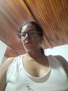 Snapshot of NATALIA_MAGICK chatting on 10-24-25, 04:25 NATALIA MAGICK online show from 10-24-25, 04:25