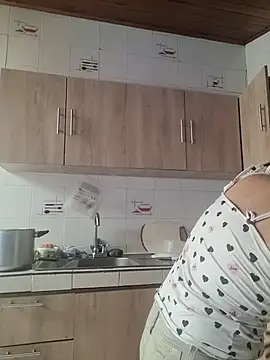 Snapshot of NATALIA_MAGICK chatting on 10-28-25, 05:04 NATALIA MAGICK online show from 10-28-25, 05:04