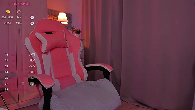 Snapshot of FreyaRaya chatting on 01-31-25, 11:46 FreyaRaya online show from 01-31-25, 11:46