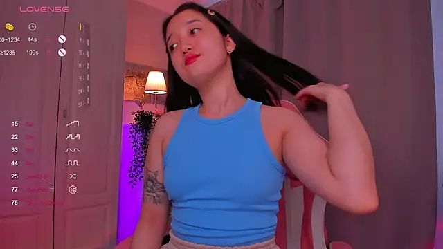 Snapshot of FreyaRaya chatting on 02-01-25, 08:50 FreyaRaya online show from 02-01-25, 08:50