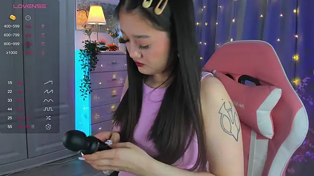 Snapshot of FreyaRaya chatting on 03-21-25, 09:12 FreyaRaya online show from 03-21-25, 09:12