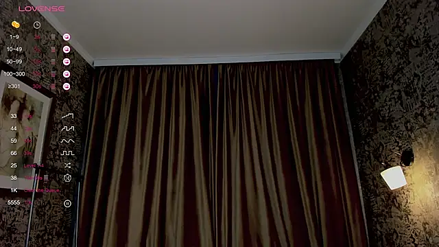 Snapshot of FreyaRaya chatting on 09-23-25, 03:09 FreyaRaya online show from 09-23-25, 03:09