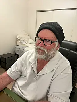 Drummajor online show from 01-16-25, 07:38