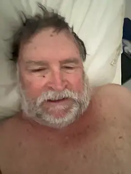 Drummajor online show from 09-18-25, 03:36