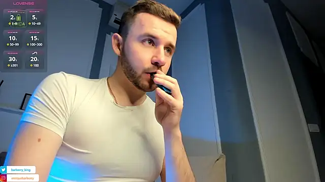 Snapshot of EnriqueBarberry chatting on 12-20-24, 06:29 EnriqueBarberry online show from 12-20-24, 06:29