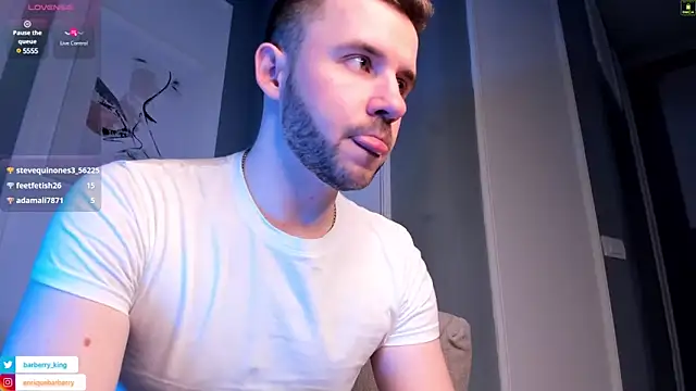 Snapshot of EnriqueBarberry chatting on 01-08-25, 09:21 EnriqueBarberry online show from 01-08-25, 09:21