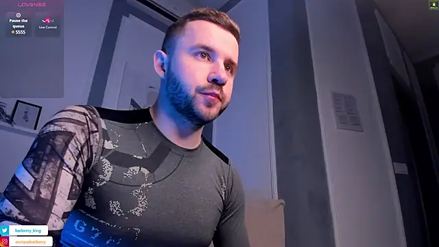 Snapshot of EnriqueBarberry chatting on 02-17-25, 06:31 EnriqueBarberry online show from 02-17-25, 06:31