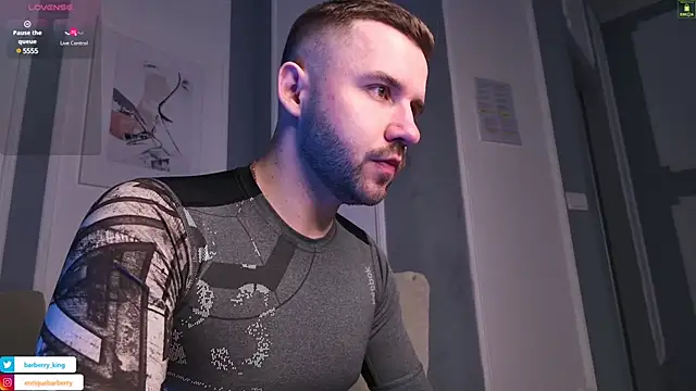Snapshot of EnriqueBarberry chatting on 02-26-25, 06:15 EnriqueBarberry online show from 02-26-25, 06:15