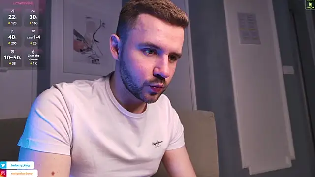 Snapshot of EnriqueBarberry chatting on 03-08-25, 06:32 EnriqueBarberry online show from 03-08-25, 06:32