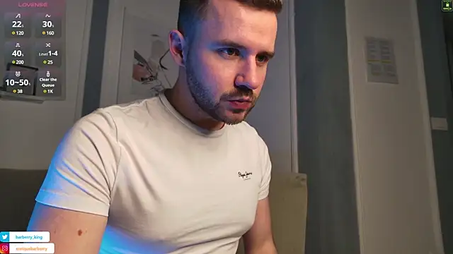 Snapshot of EnriqueBarberry chatting on 03-10-25, 06:27 EnriqueBarberry online show from 03-10-25, 06:27