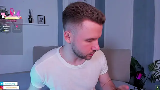 EnriqueBarberry online show from 04-11-26, 07:45