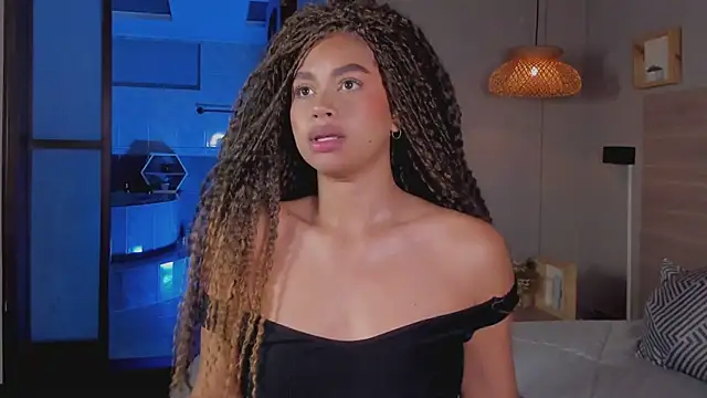 nayah   online show from 10-15-25, 07:47