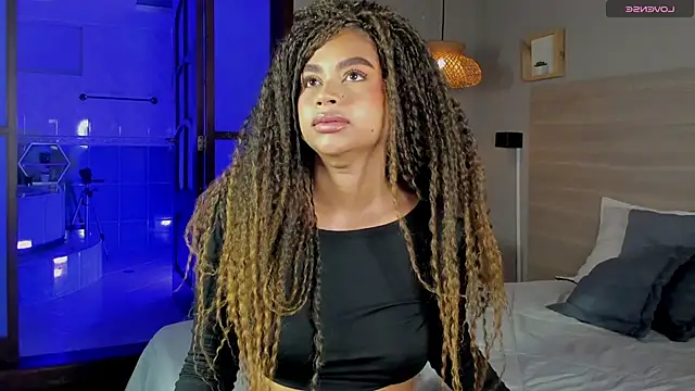 nayah   online show from 10-16-25, 07:48