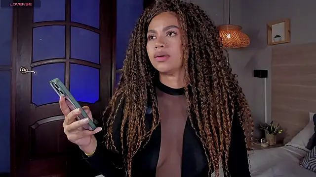 nayah   online show from 01-31-26, 07:56