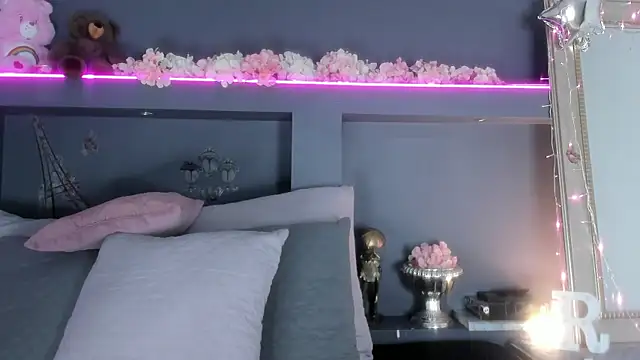 rosemonrooe online show from 01-29-25, 04:41