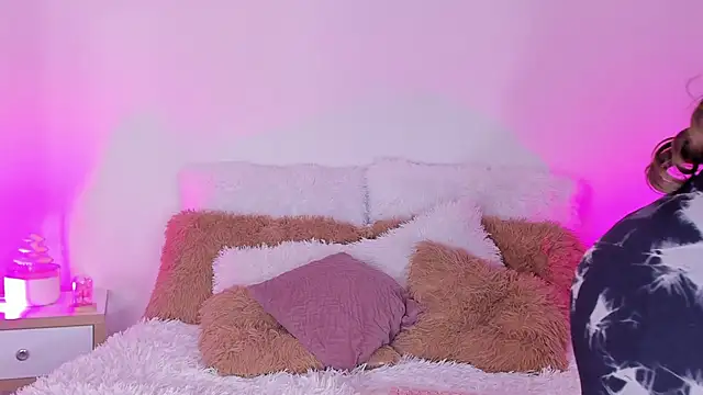 rosemonrooe online show from 09-18-25, 02:19