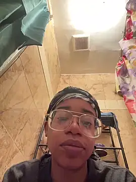 MommyConfident online show from 01-27-25, 10:49