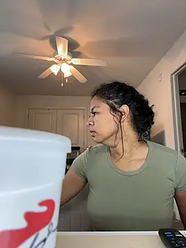 VanessaBling online show from 02-14-26, 04:04