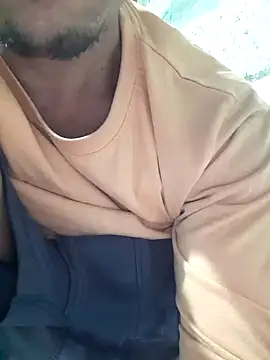 Snapshot of Burhade-- chatting on 12-31-24, 12:43 Burhade-- online show from 12-31-24, 12:43