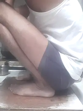 Snapshot of Burhade-- chatting on 09-12-25, 10:21 Burhade-- online show from 09-12-25, 10:21