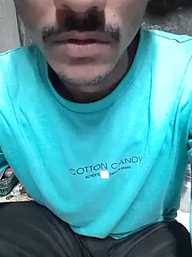 Snapshot of Burhade-- chatting on 10-14-25, 09:15 Burhade-- online show from 10-14-25, 09:15