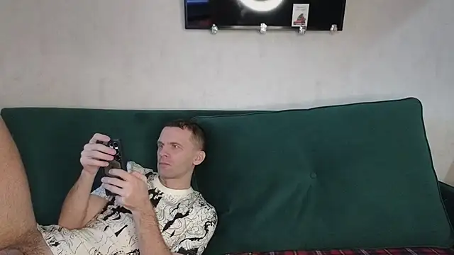 FoxLoveBasik online show from 02-21-25, 10:39