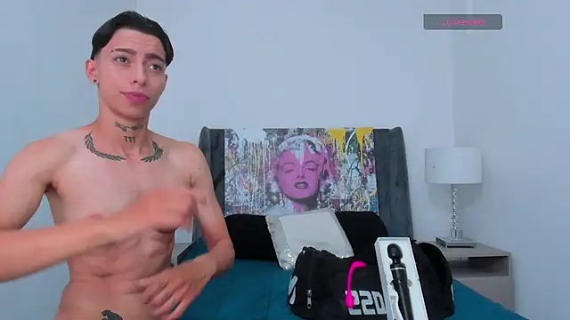 Snapshot of AmberAdams_ chatting on 12-12-24, 10:09 AmberAdams online show from 12-12-24, 10:09