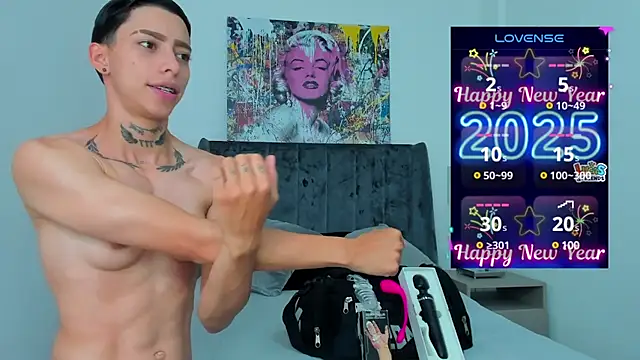 Snapshot of AmberAdams_ chatting on 01-07-25, 01:24 AmberAdams online show from 01-07-25, 01:24