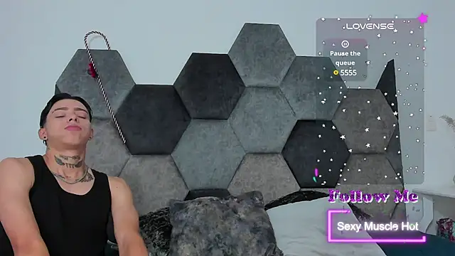 Snapshot of AmberAdams_ chatting on 01-26-25, 01:15 AmberAdams online show from 01-26-25, 01:15