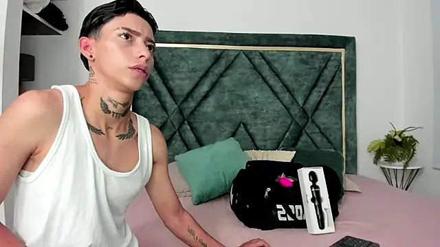 Snapshot of AmberAdams_ chatting on 02-04-25, 02:10 AmberAdams online show from 02-04-25, 02:10