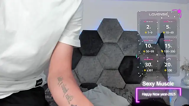 Snapshot of AmberAdams_ chatting on 02-15-25, 02:22 AmberAdams online show from 02-15-25, 02:22