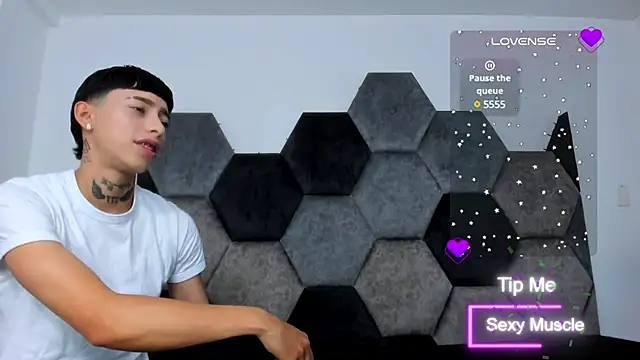 Snapshot of AmberAdams_ chatting on 03-07-25, 04:22 AmberAdams online show from 03-07-25, 04:22