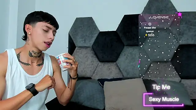 Snapshot of AmberAdams_ chatting on 03-19-25, 02:57 AmberAdams online show from 03-19-25, 02:57