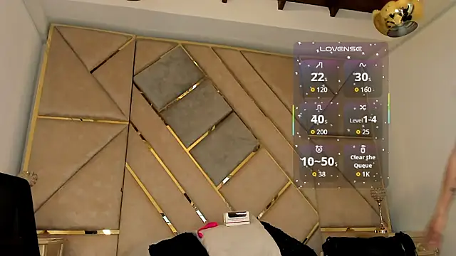 Snapshot of AmberAdams_ chatting on 09-15-25, 01:11 AmberAdams online show from 09-15-25, 01:11