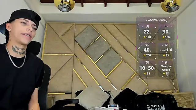 Snapshot of AmberAdams_ chatting on 09-19-25, 05:02 AmberAdams online show from 09-19-25, 05:02