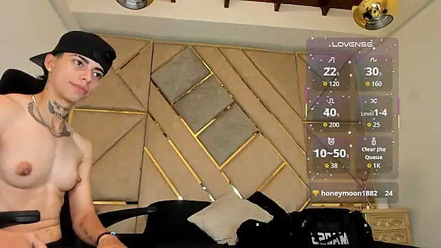 Snapshot of AmberAdams_ chatting on 09-24-25, 02:53 AmberAdams online show from 09-24-25, 02:53