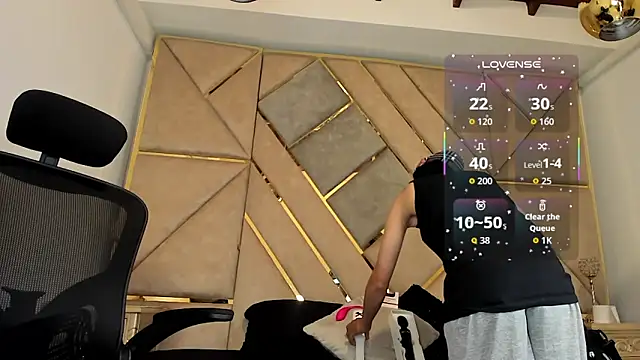 Snapshot of AmberAdams_ chatting on 09-25-25, 04:32 AmberAdams online show from 09-25-25, 04:32