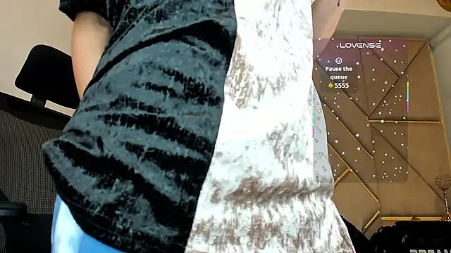 Snapshot of AmberAdams_ chatting on 09-26-25, 03:05 AmberAdams online show from 09-26-25, 03:05