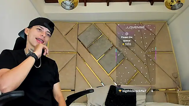 Snapshot of AmberAdams_ chatting on 09-29-25, 03:17 AmberAdams online show from 09-29-25, 03:17