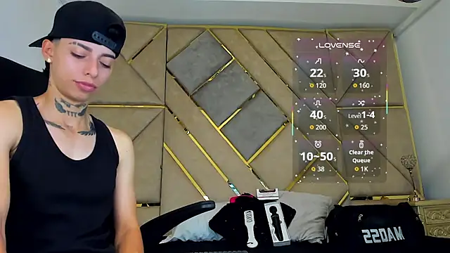 Snapshot of AmberAdams_ chatting on 10-03-25, 03:42 AmberAdams online show from 10-03-25, 03:42