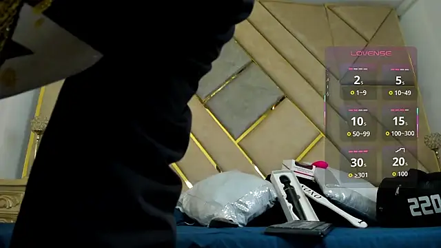 Snapshot of AmberAdams_ chatting on 10-21-25, 03:57 AmberAdams online show from 10-21-25, 03:57