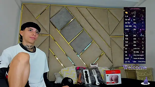 Snapshot of AmberAdams_ chatting on 11-06-25, 01:45 AmberAdams online show from 11-06-25, 01:45