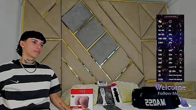 Snapshot of AmberAdams_ chatting on 11-08-25, 03:34 AmberAdams online show from 11-08-25, 03:34