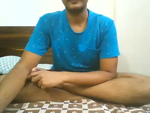 Dusky Aarav online show from 10-14-25, 04:19